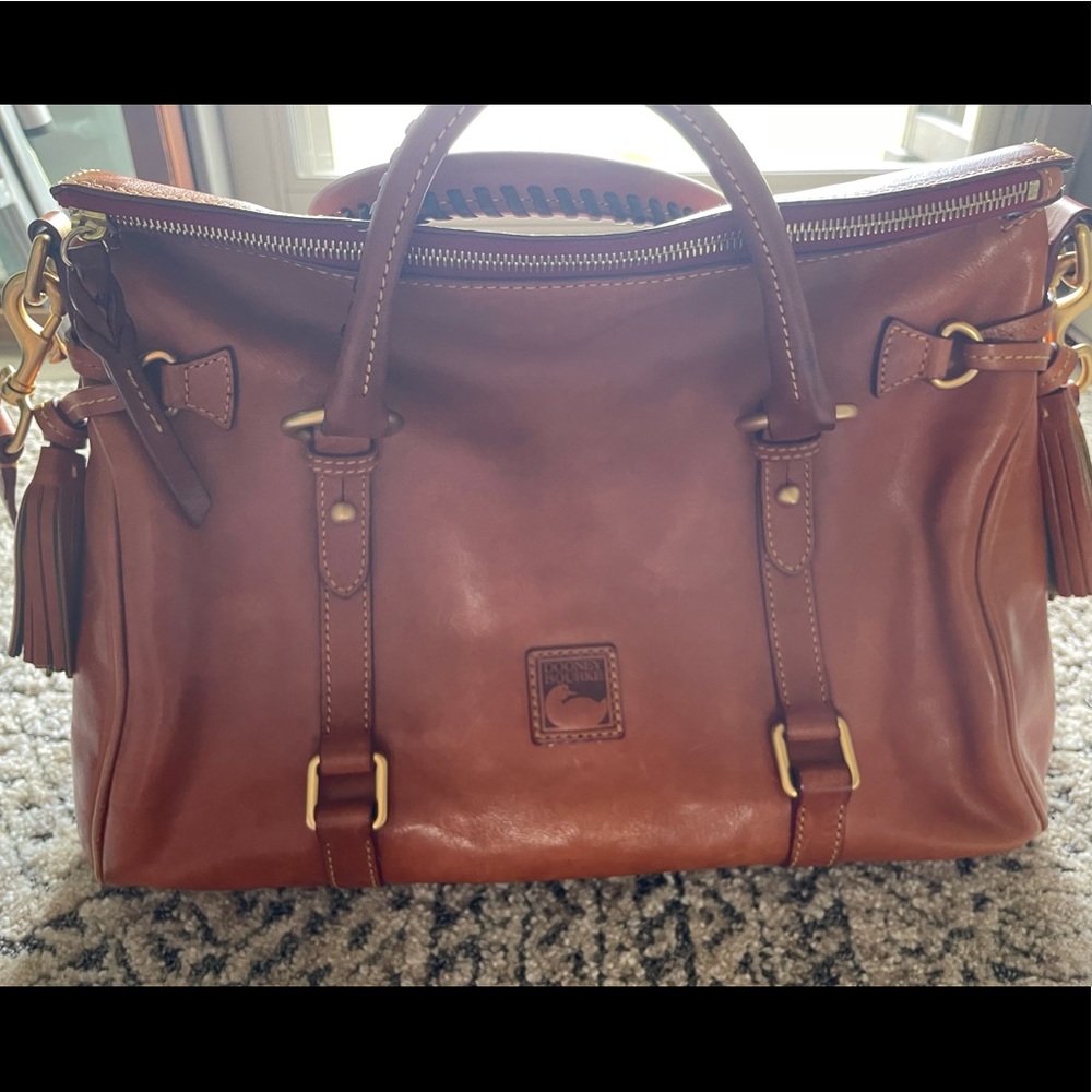 Dooney & Bourke Purse